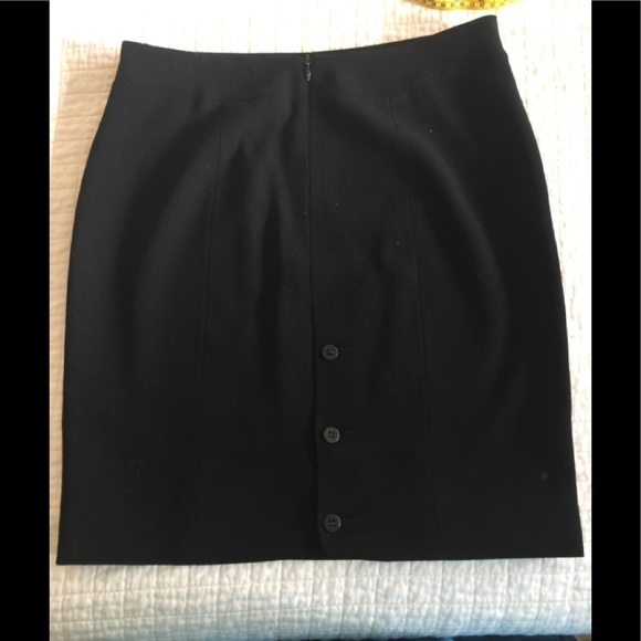 Giorgio Armani black wool miniskirt w/back buttons - Picture 2 of 7